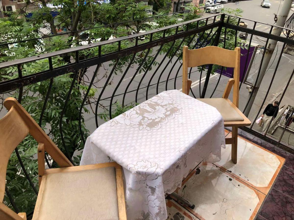 شقة Квартира В Самом Центре Еревана المظهر الخارجي الصورة